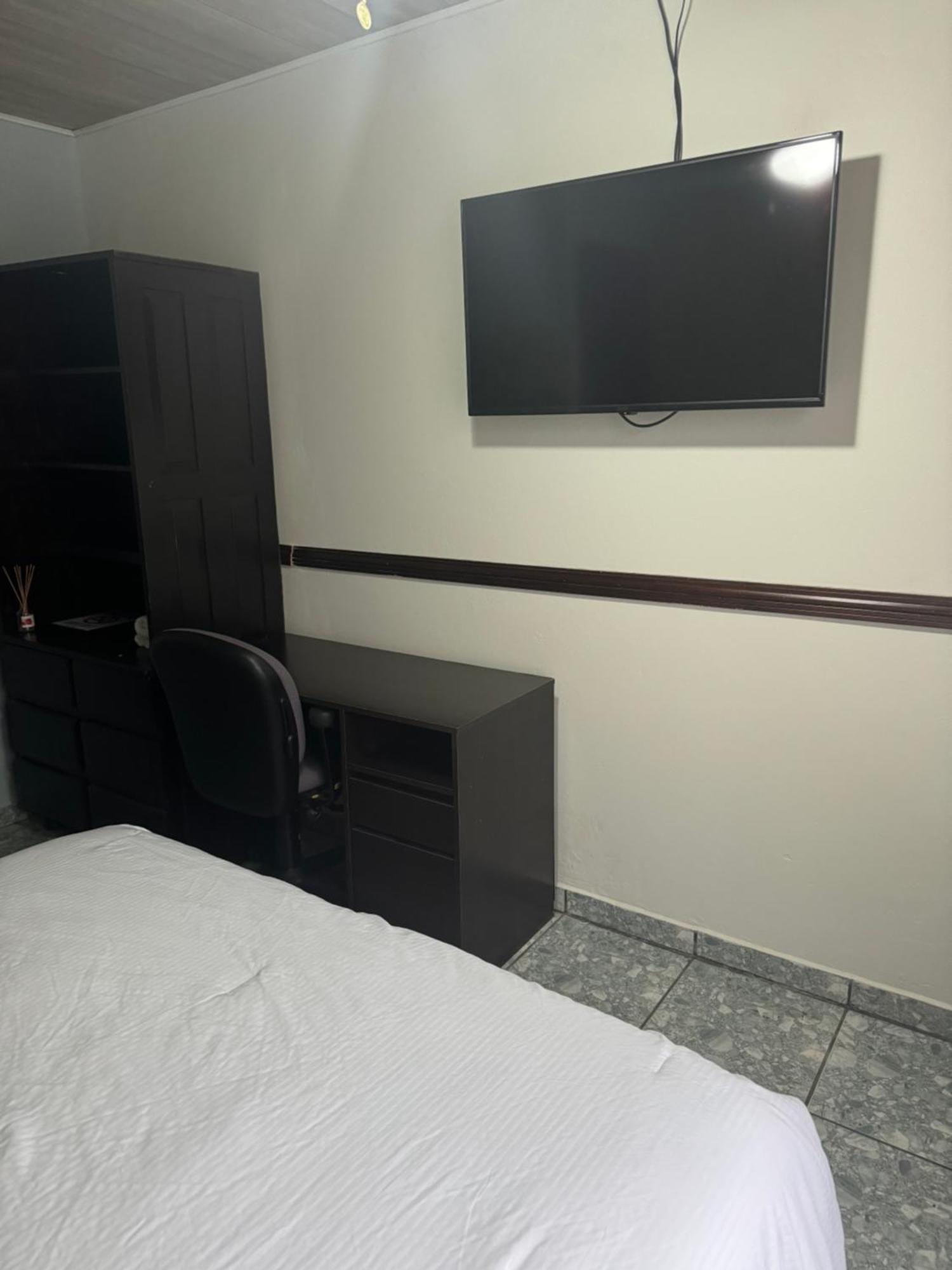 Hotel Vale'S Chiles  外观 照片